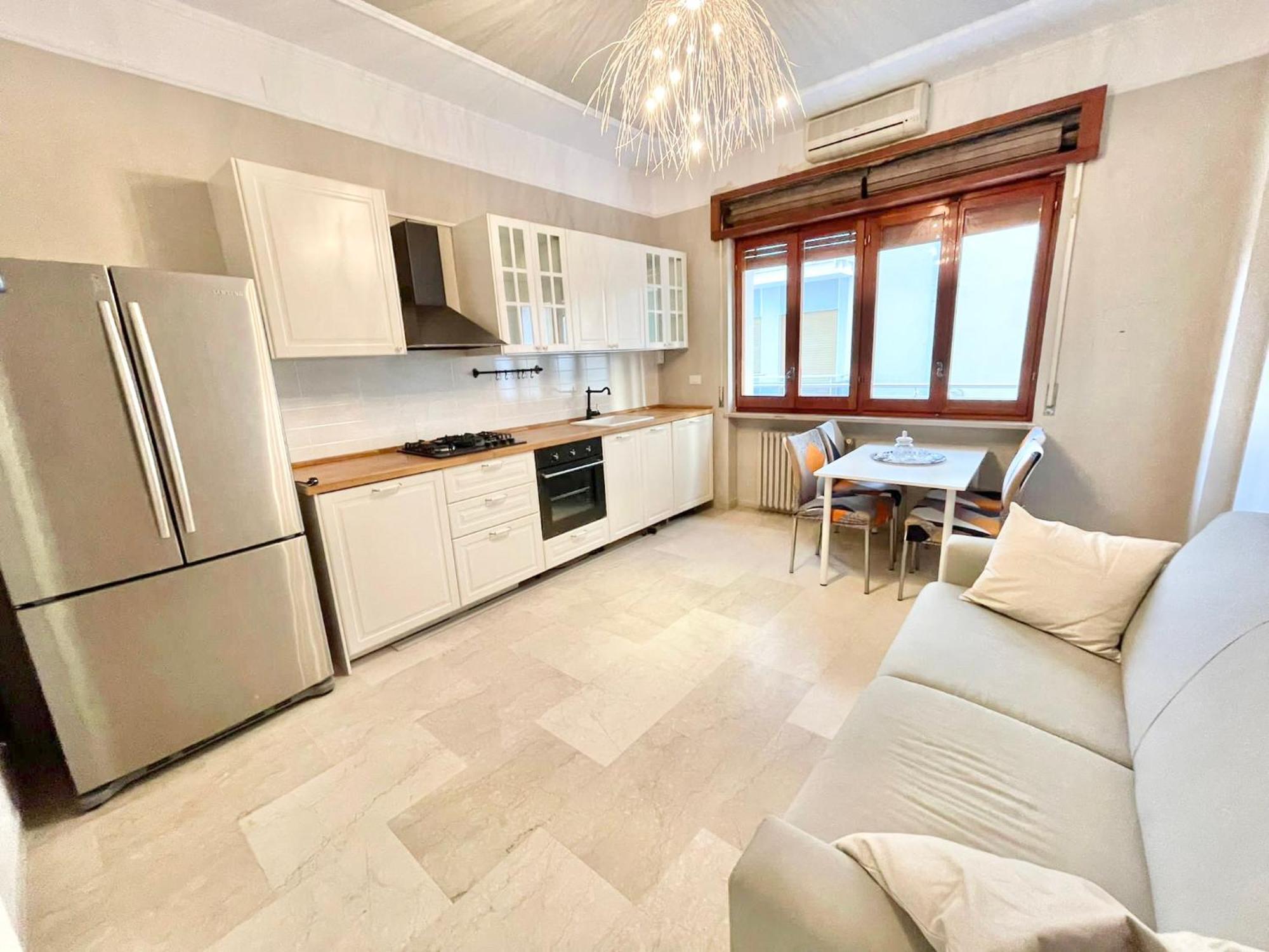 Regina Elena Apartments Pescara Buitenkant foto